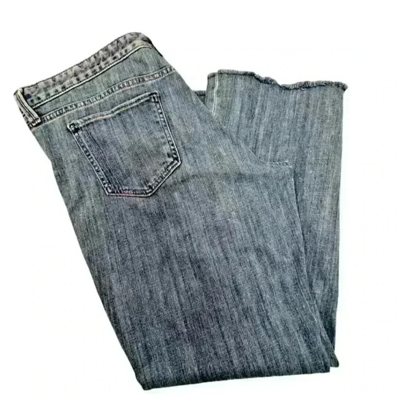 Gap Women's Light Wash Raw Hem Mid-Rise Straight Leg Jeans SIZE-18R - Picture 5 of 5